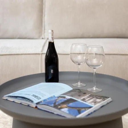 Apartament Spacious With Swimming Pool, Gym And Sauna Wwa40 *