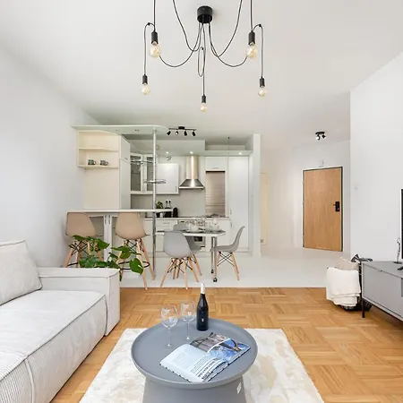 Apartament Spacious With Swimming Pool, Gym And Sauna Wwa40 *