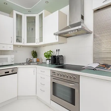 Spacious With Swimming Pool, Gym And Sauna Wwa40 דירה